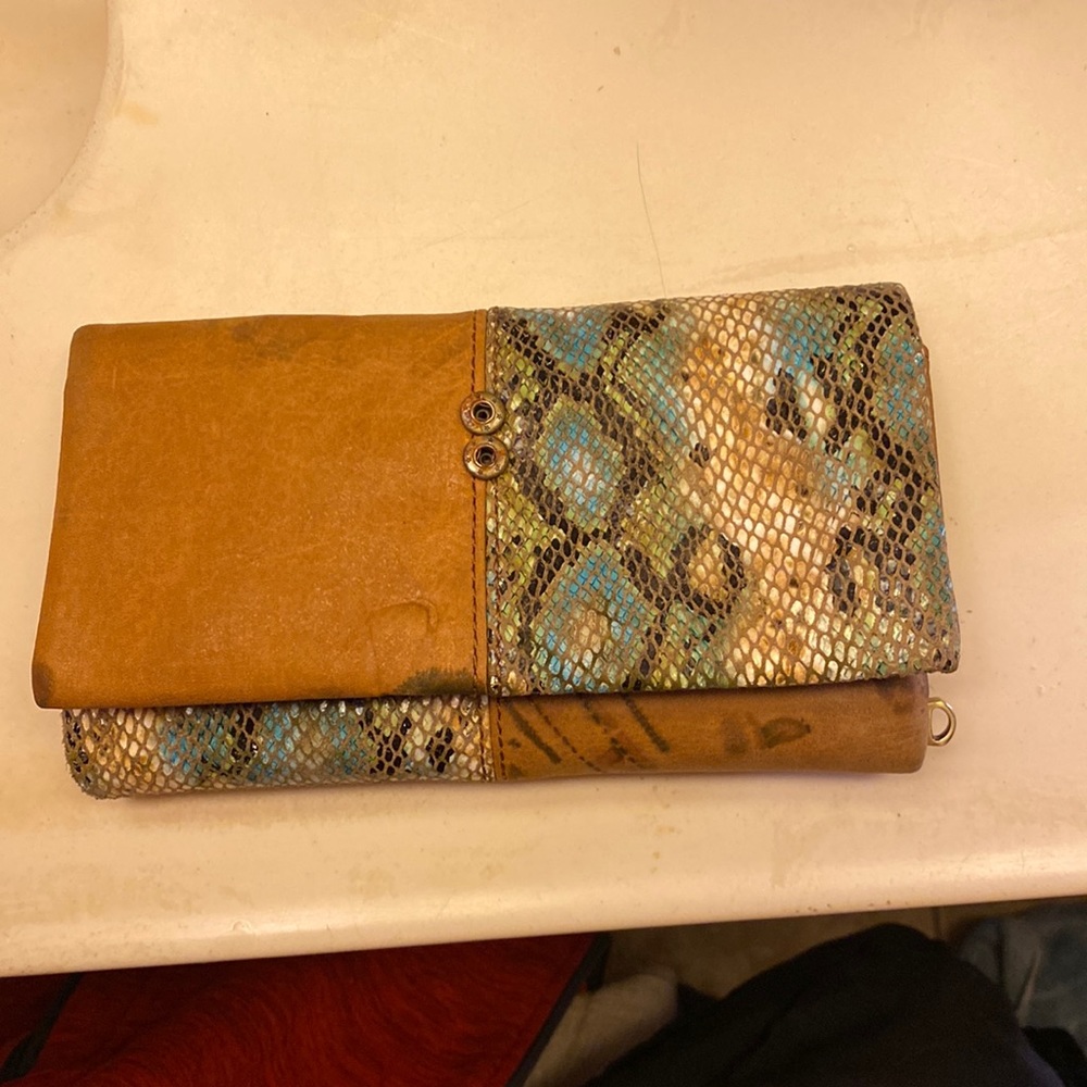 HOBO Wallet, Garden Snake, some discoloring on the inside, and a title outside.